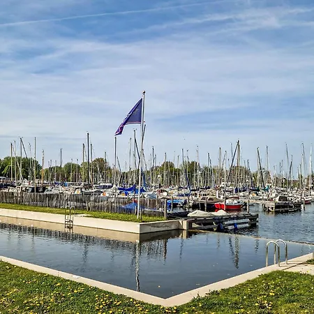 Bådhotel 2 Bedroom Amazing Ship In