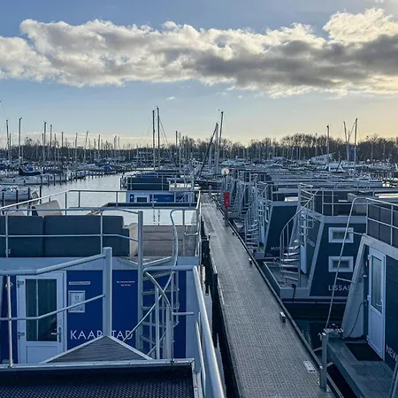 2 Bedroom Amazing Ship In 4*