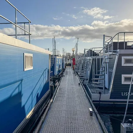 2 Bedroom Amazing Ship In Naarden